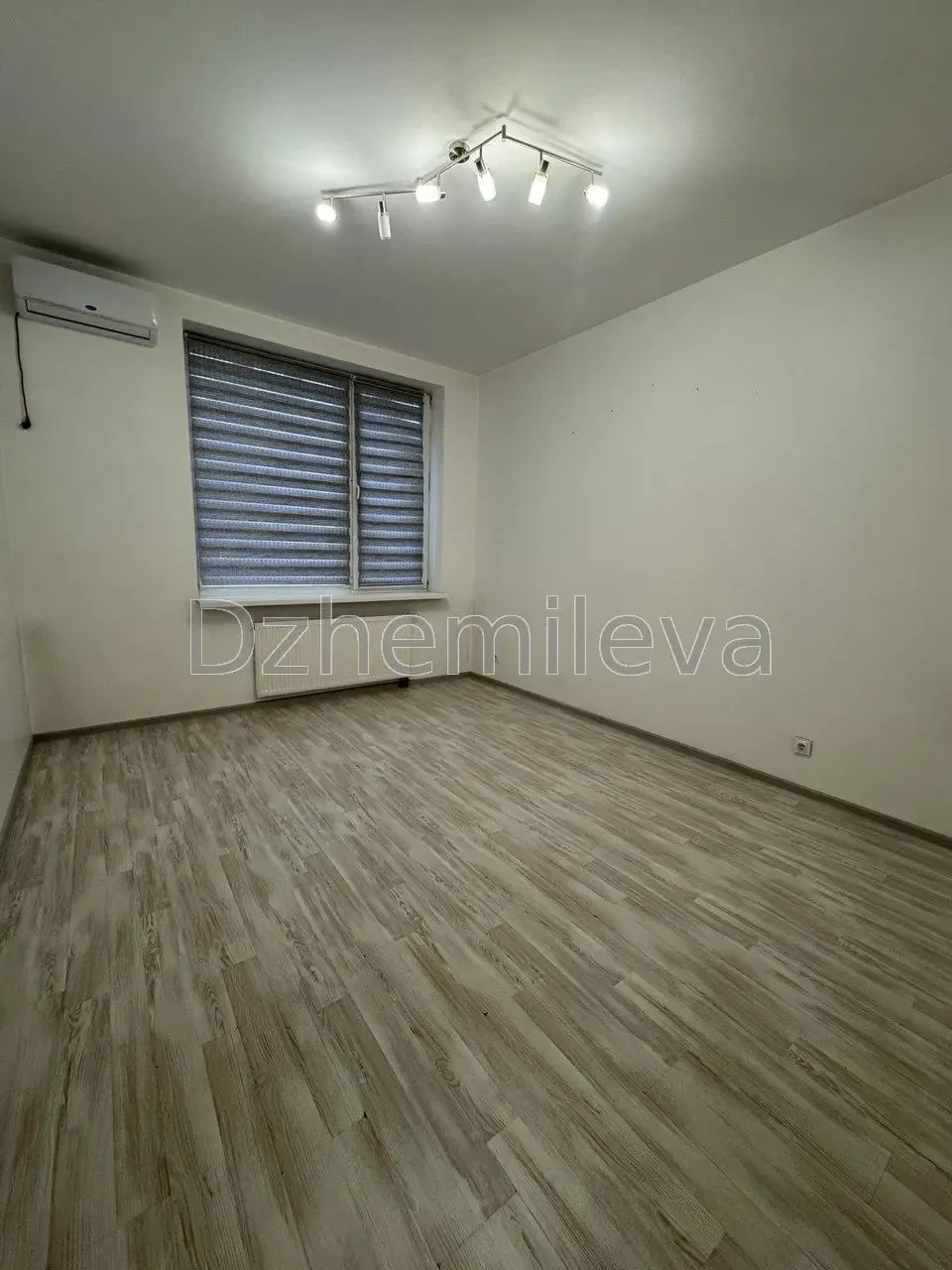 Довгострокова оренда 45м2 ЖК Варшавський мікрорайон Генератор 1 поверх 2