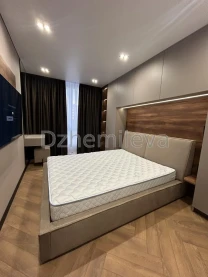 Оренда нова простора 2к квартира Варшавський Плюс Укриття Генератор