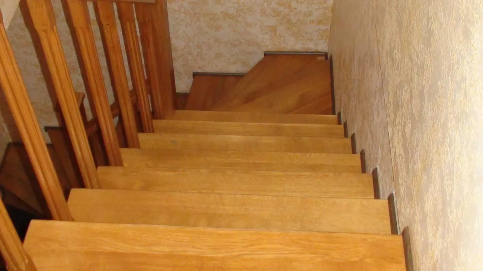 2-к будинок Одеса, Пересипський, Лизы Гинзбург 4