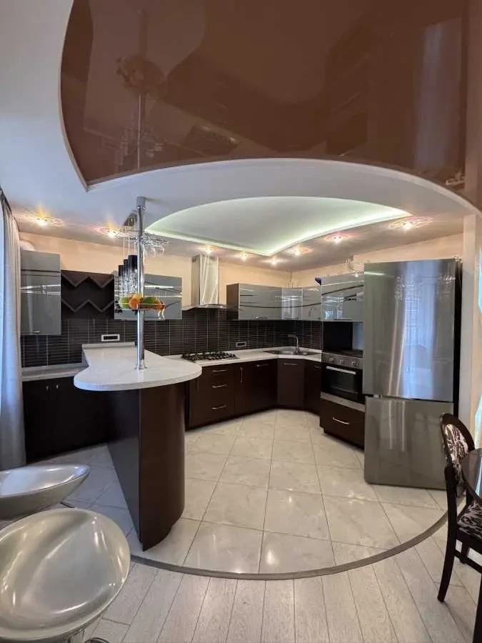 3-к квартира Одеса, Приморський, Сергея Ядова 4