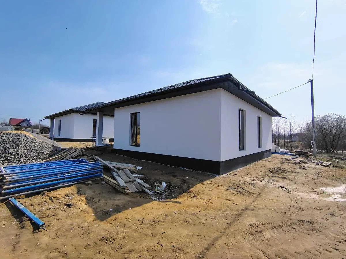 3-к будинок Фастівський, Путрівка, Короленка 5