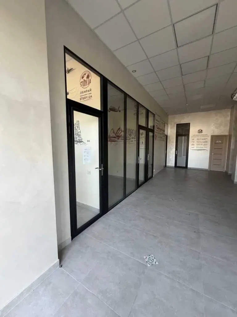 приміщення, будівлі Бучанський, Вишневе, Ломоносова 40 4