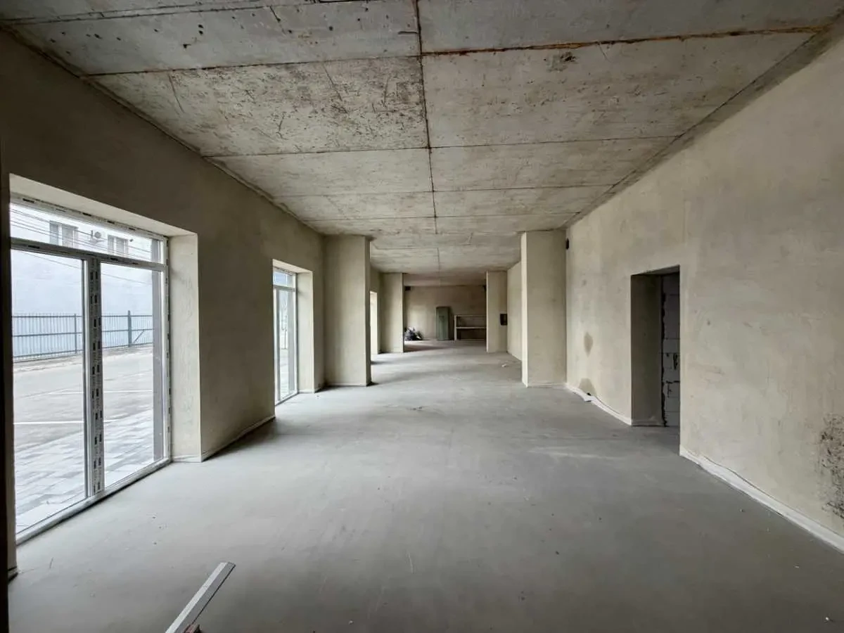 приміщення, будівлі Фастівський, Гатне, Інститутська 7 13