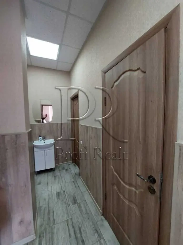 об’єкт сфери послуг Київ, Дніпровський, Юрія Поправки 14 12