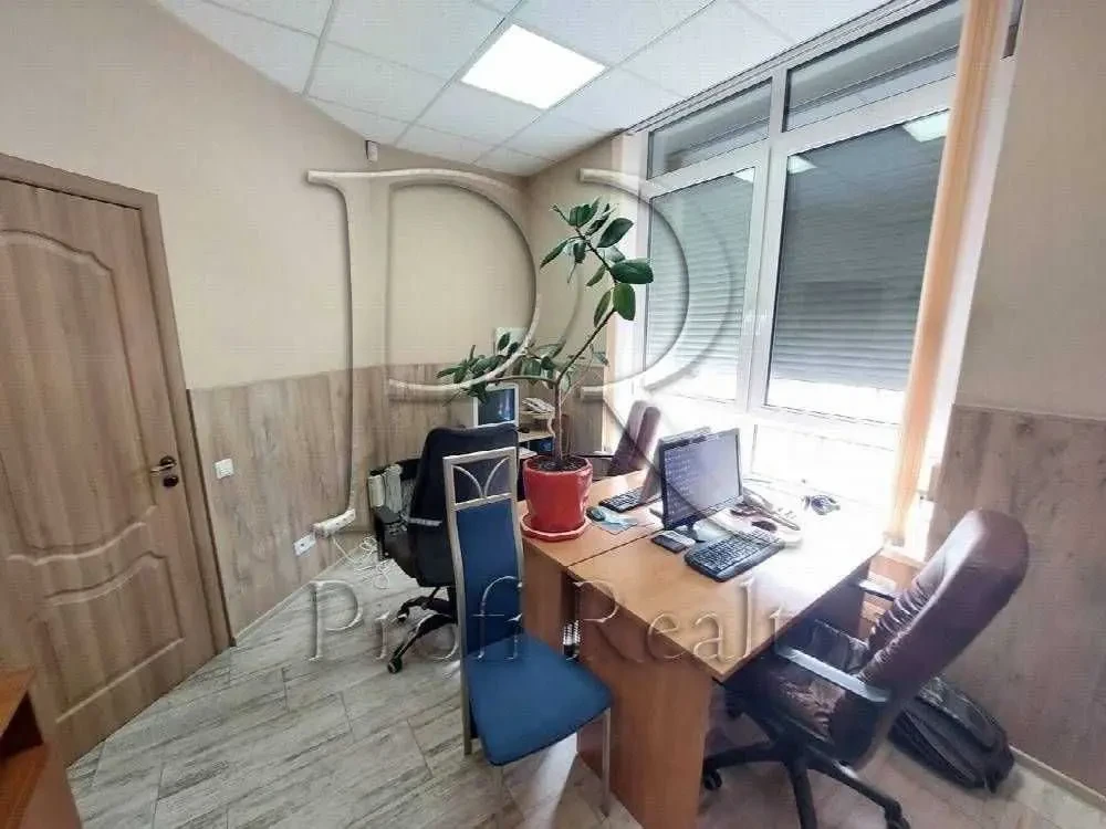 об’єкт сфери послуг Київ, Дніпровський, Юрія Поправки 14 18