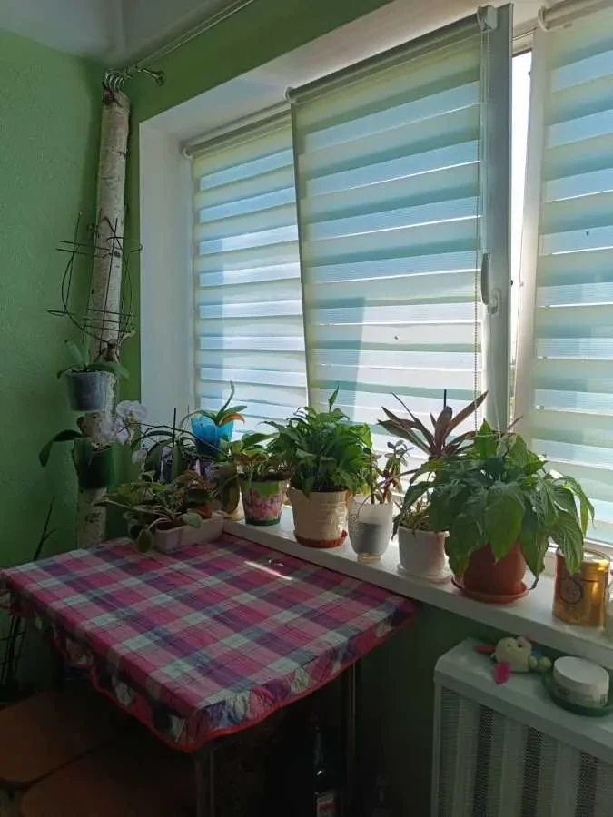 кімната Київ, Дніпровський, Братиславська 24 5