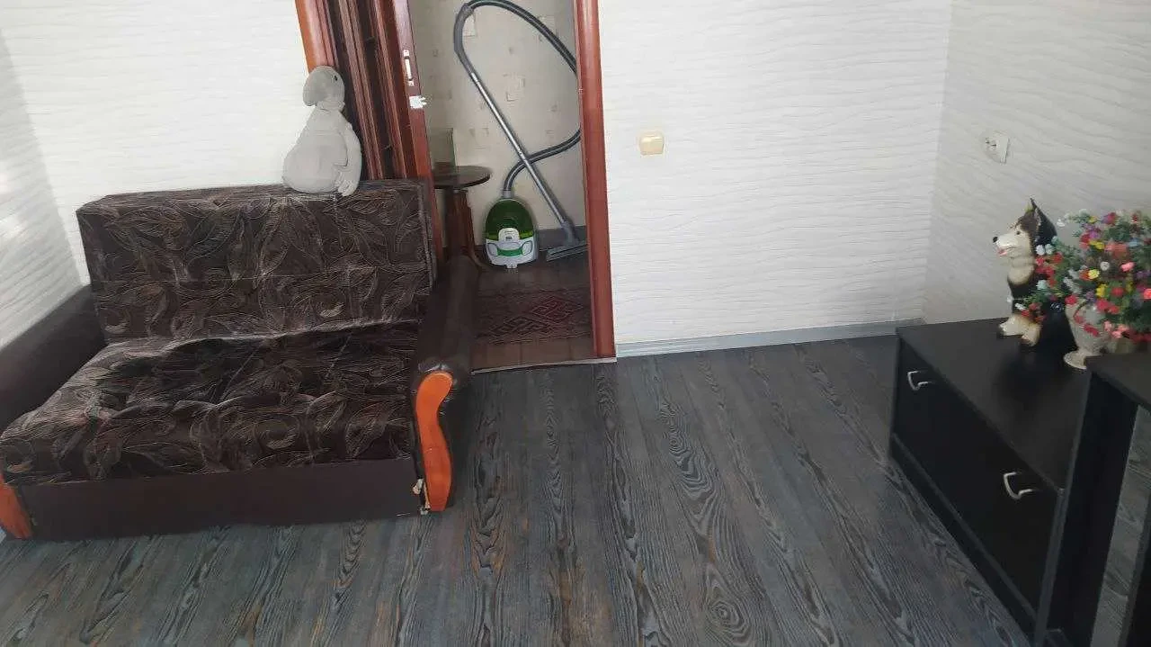 кімната Київ, Дніпровський, Братиславська 24 3