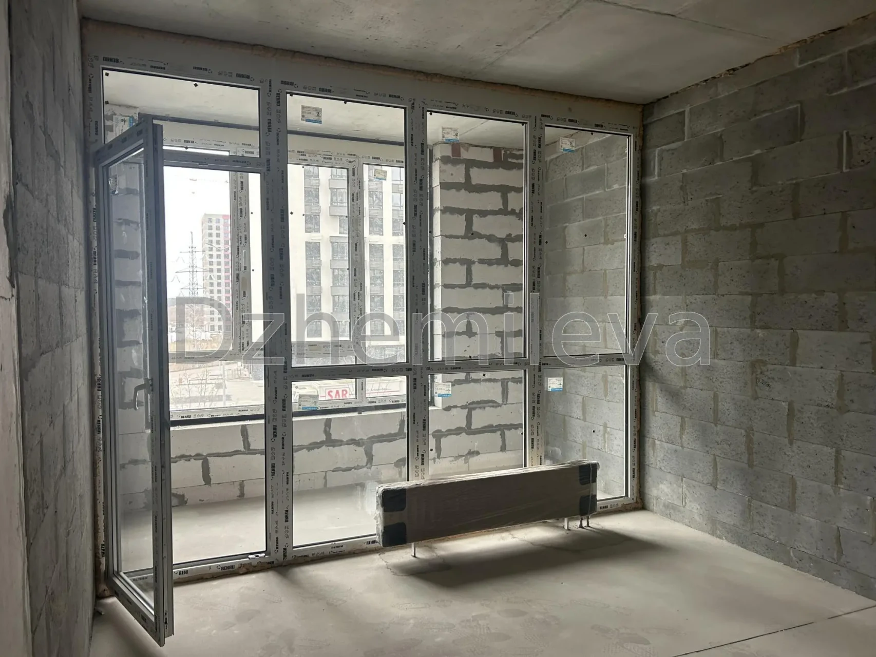 Без% Варшавський 3 Новобудова Київ Продаж 1к квартира 3 пов Генератор 3