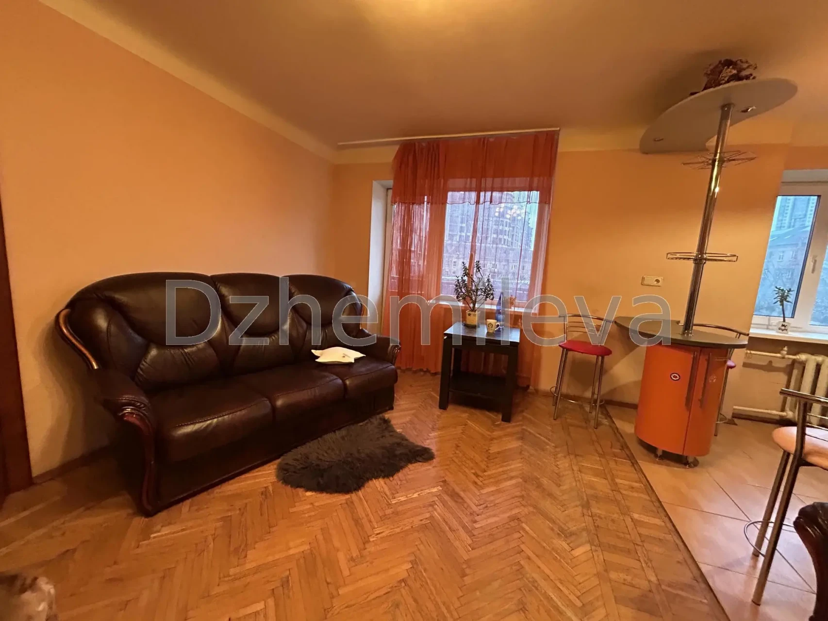 Продаж 2к квартира Київ Печерськ Газ метро Звіринецька 3 поверх 2