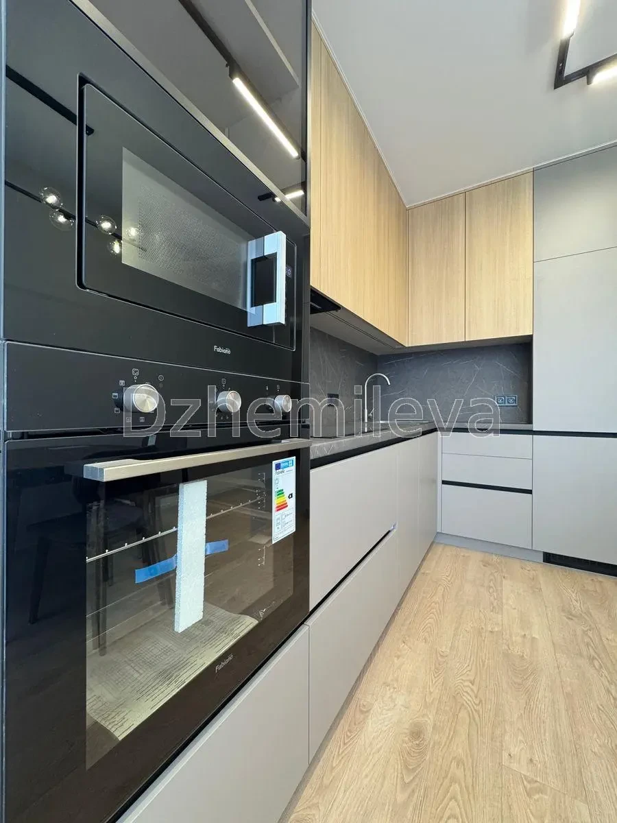 Продам однокімнатна квартира євроремонт ЖК Варшавський 2 3