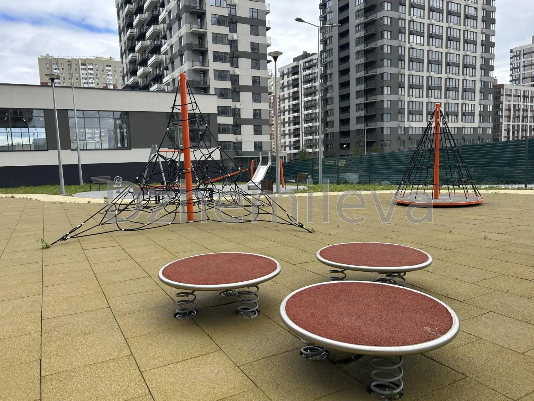 ЖК Варшавский 2 Продаж готова двокімнатна квартира буд 16,2 3