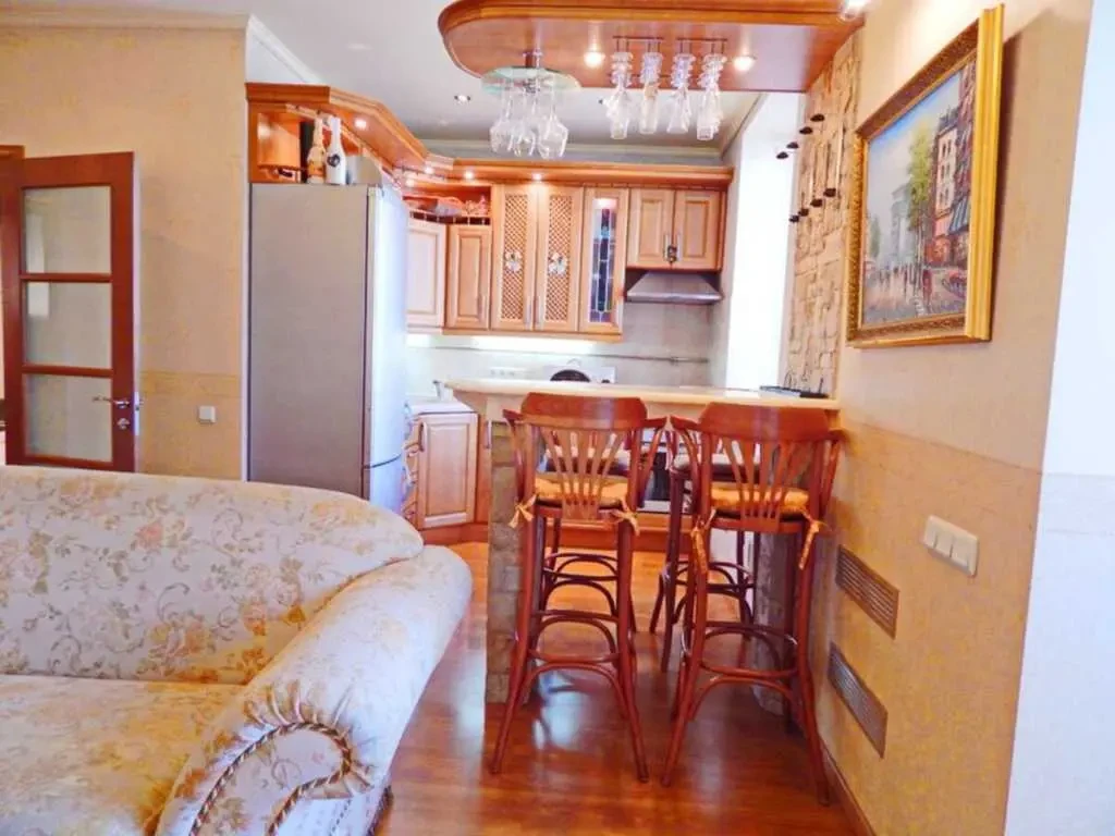 2-к квартира Київ, Печерський, Мечникова 16 2