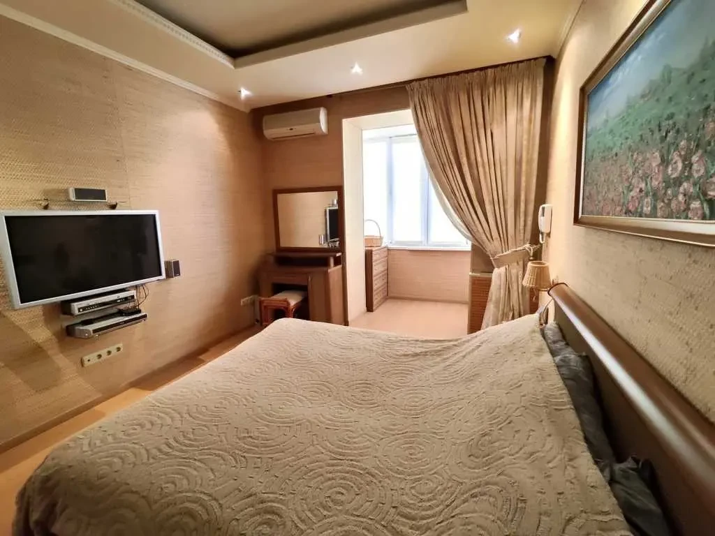 2-к квартира Київ, Печерський, Мечникова 16 11