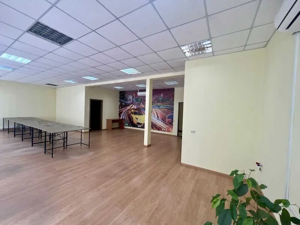 офісне приміщення Київ, Подільський, Нижній Вал 15 5