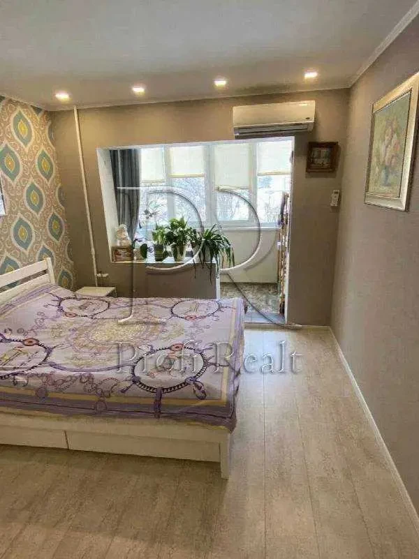 2-к квартира Київ, Дніпровський, Павла Тичини 22А