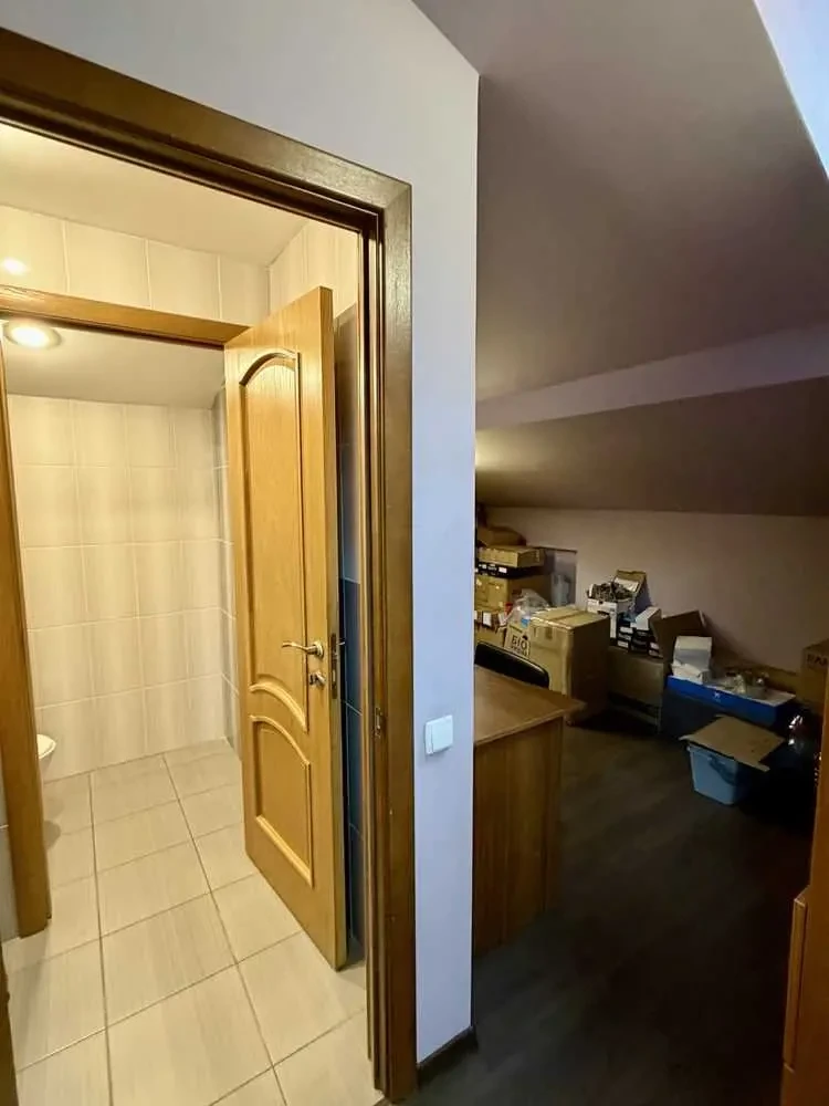 офісна будівля Київ, Шевченківський, Глибочицька 40 8