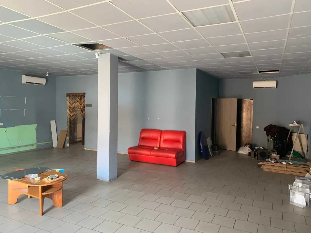 торгові площі Фастівський, Калинівка, Центральна 36 4