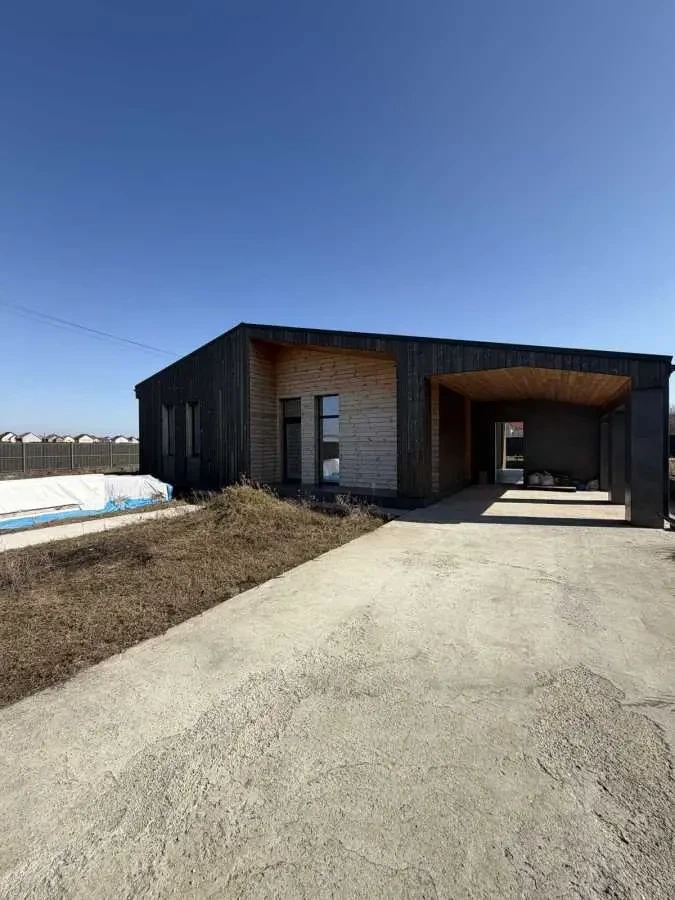 4-к будинок Бориспільський, Безуглівка, Березова