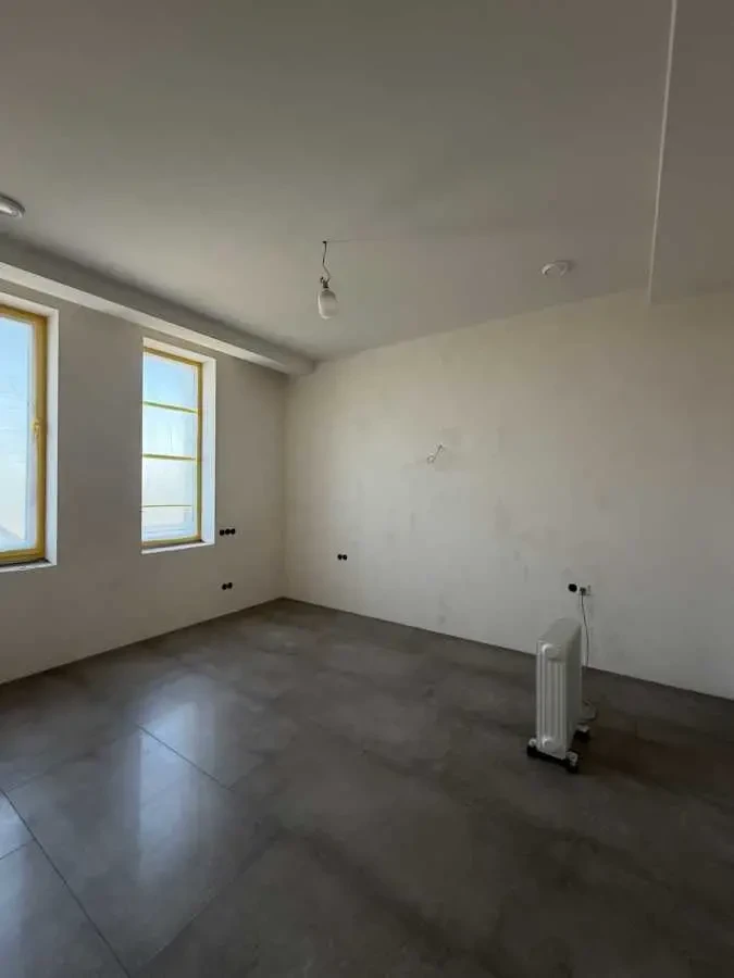 4-к будинок Бориспільський, Безуглівка, Березова 13