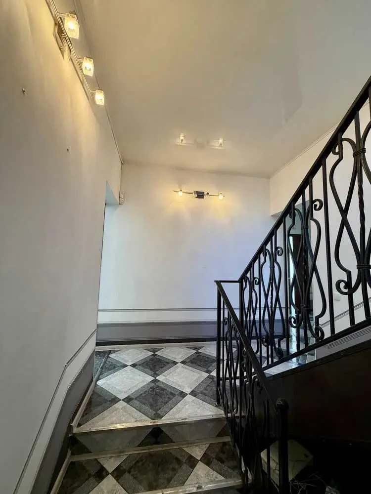 приміщення, будівлі Київ, Шевченківський, Тропініна 4Б 4