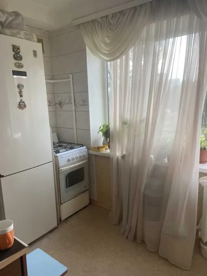 кімната Київ, Дніпровський, Юності 9 3