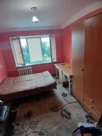 кімната Київ, Дніпровський, Юності 9