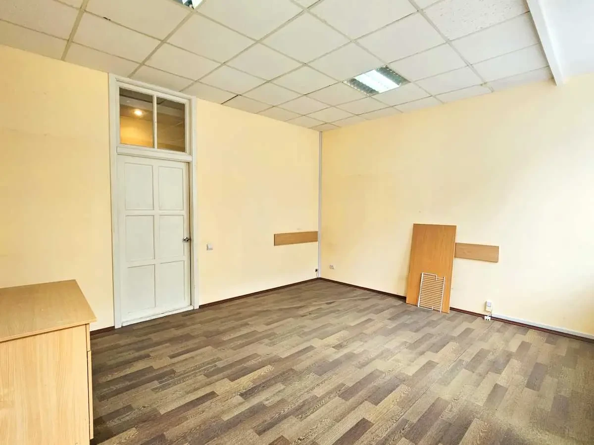 офісна будівля Київ, Печерський, Іоанна Павла ІІ 13