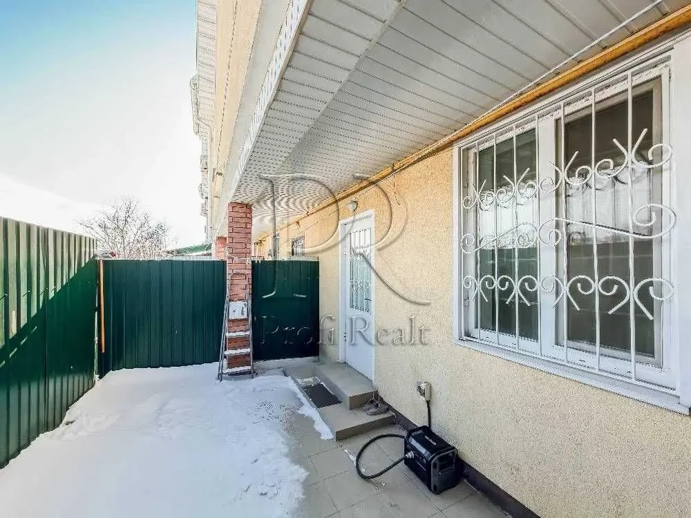 4-к таунхаус Бучанський, Святопетрівське, Незалежності вулиця 19