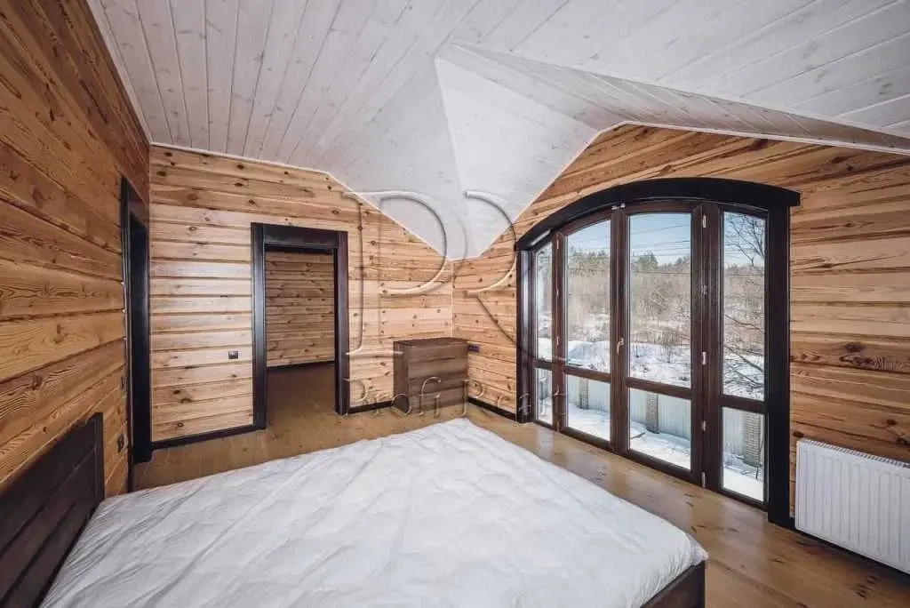 4-к будинок Київ, Святошинський, Берковецька 12