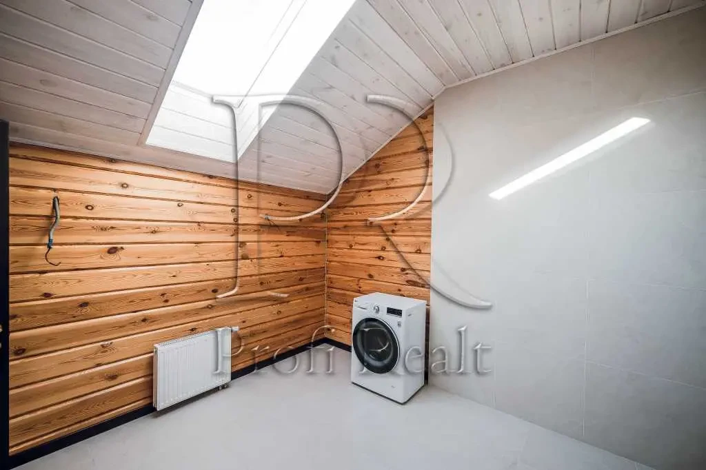 4-к будинок Київ, Святошинський, Берковецька 14