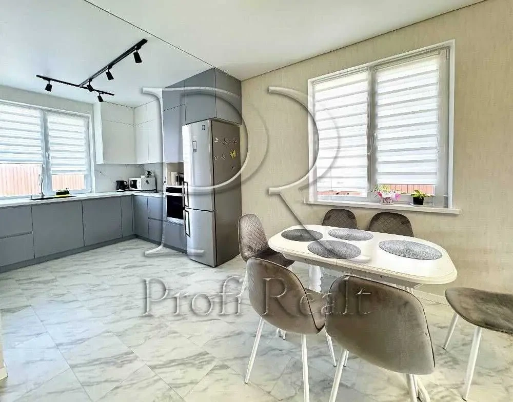 4-к будинок Вишгородський, Нові Петрівці, Козацька вулиця 5