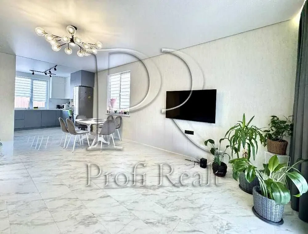 4-к будинок Вишгородський, Нові Петрівці, Козацька вулиця 8