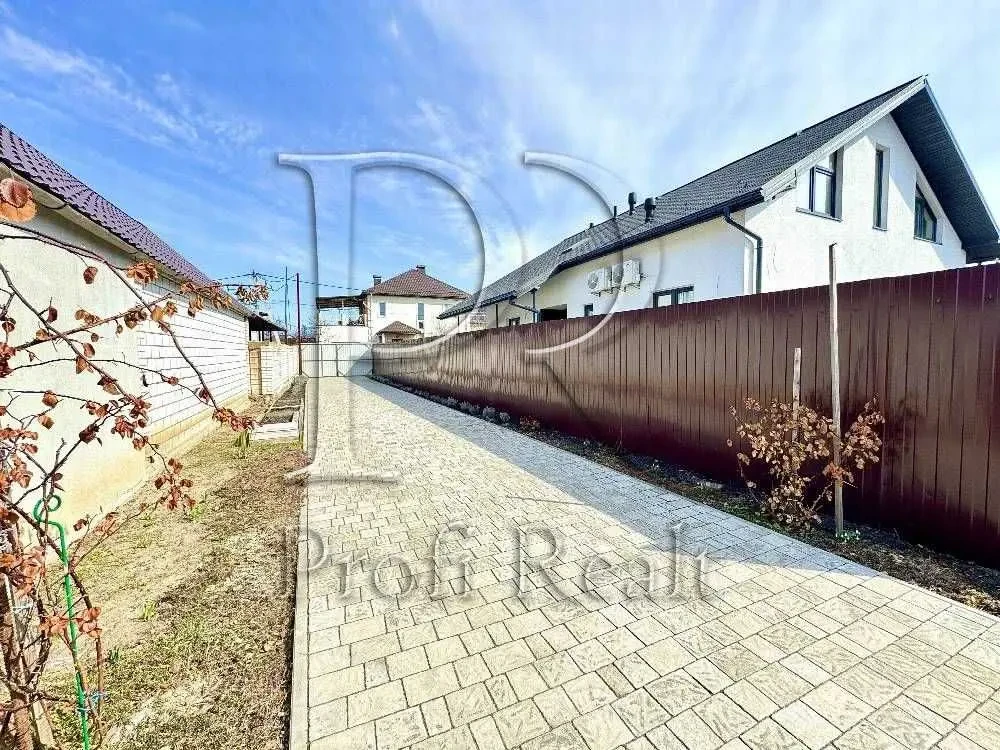 4-к будинок Вишгородський, Нові Петрівці, Козацька вулиця 17