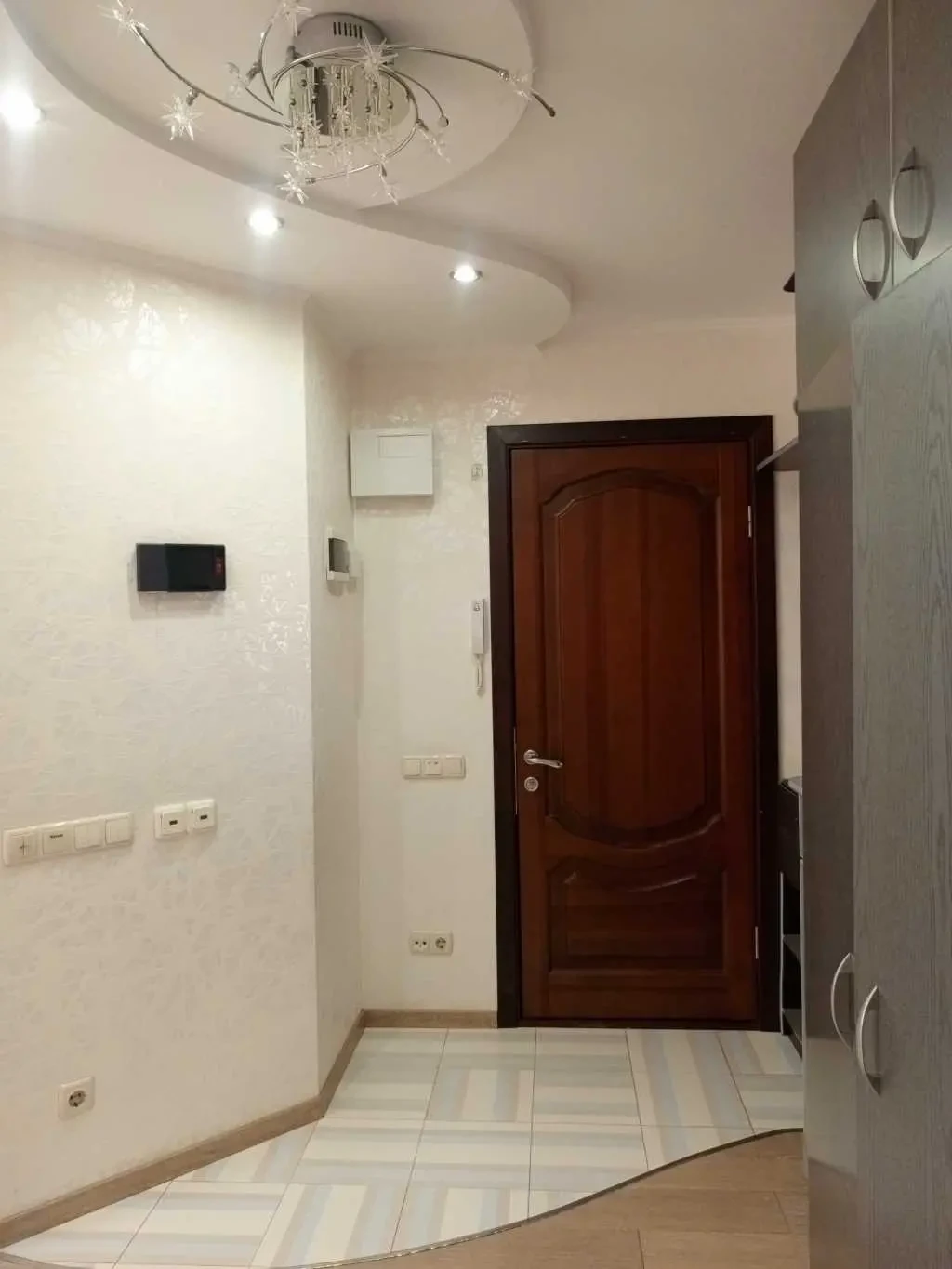 3-к квартира Кременчуцький, Кременчук, Перемоги 12