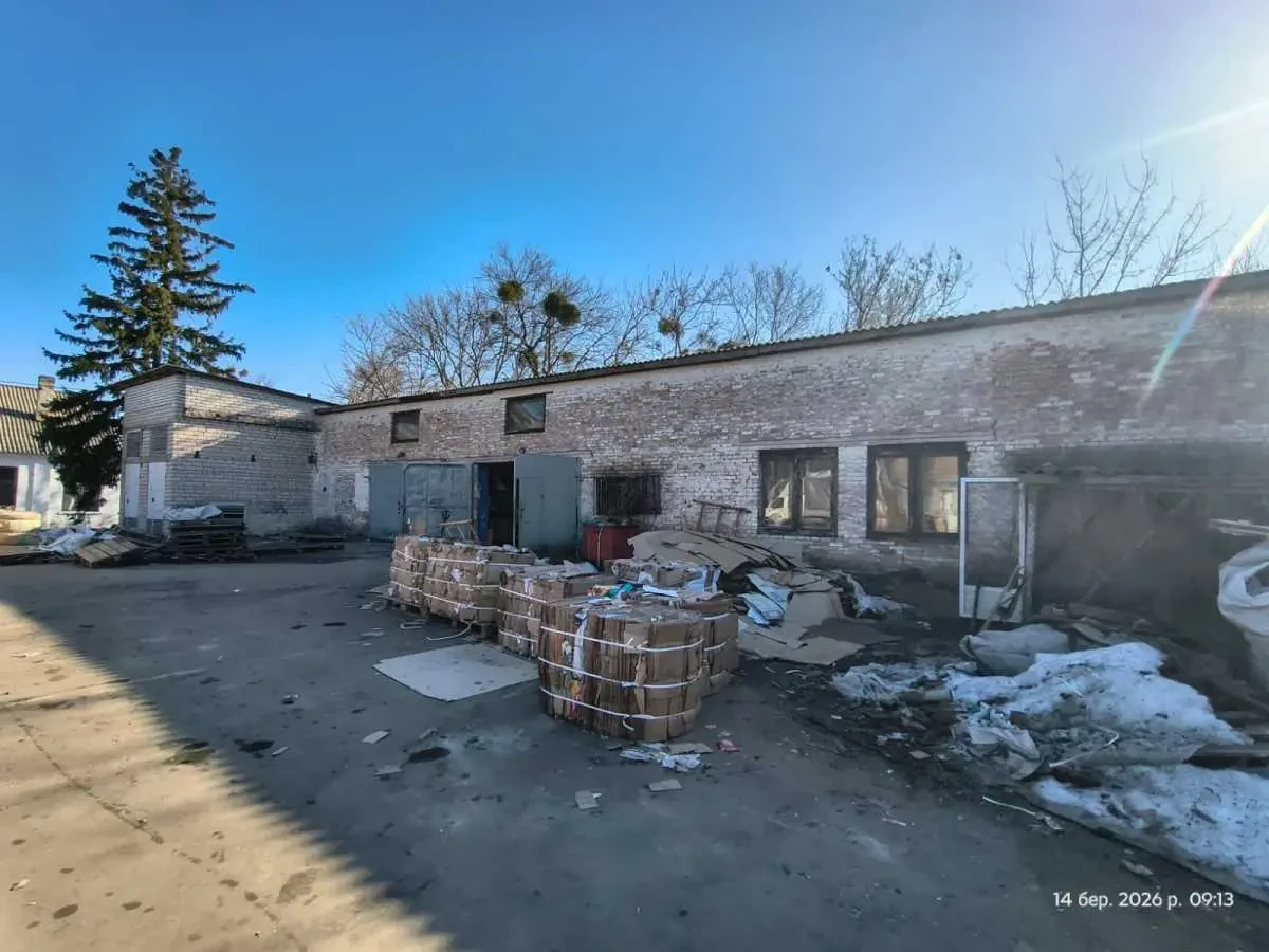 приміщення, будівлі Канівський, Канів, Федоренка 25 21