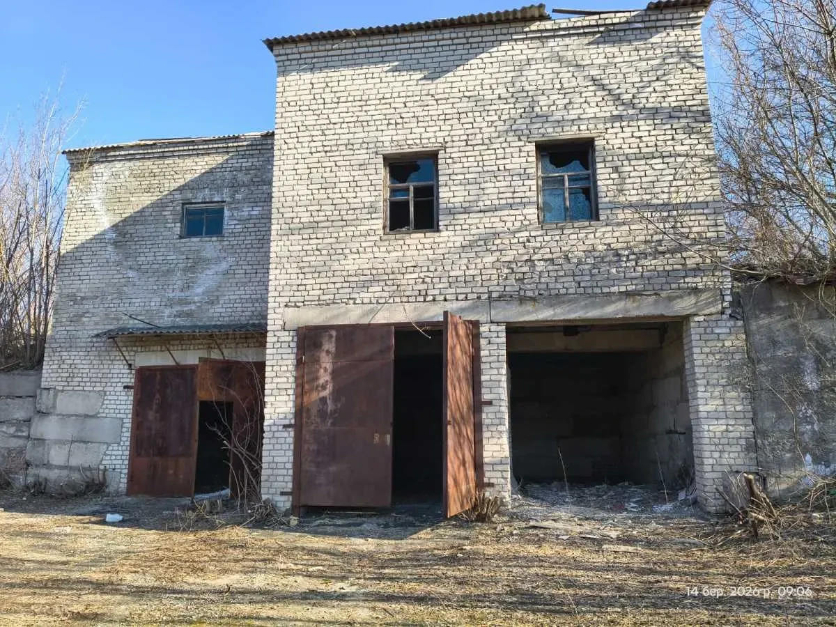 приміщення, будівлі Канівський, Канів, Федоренка 25 23