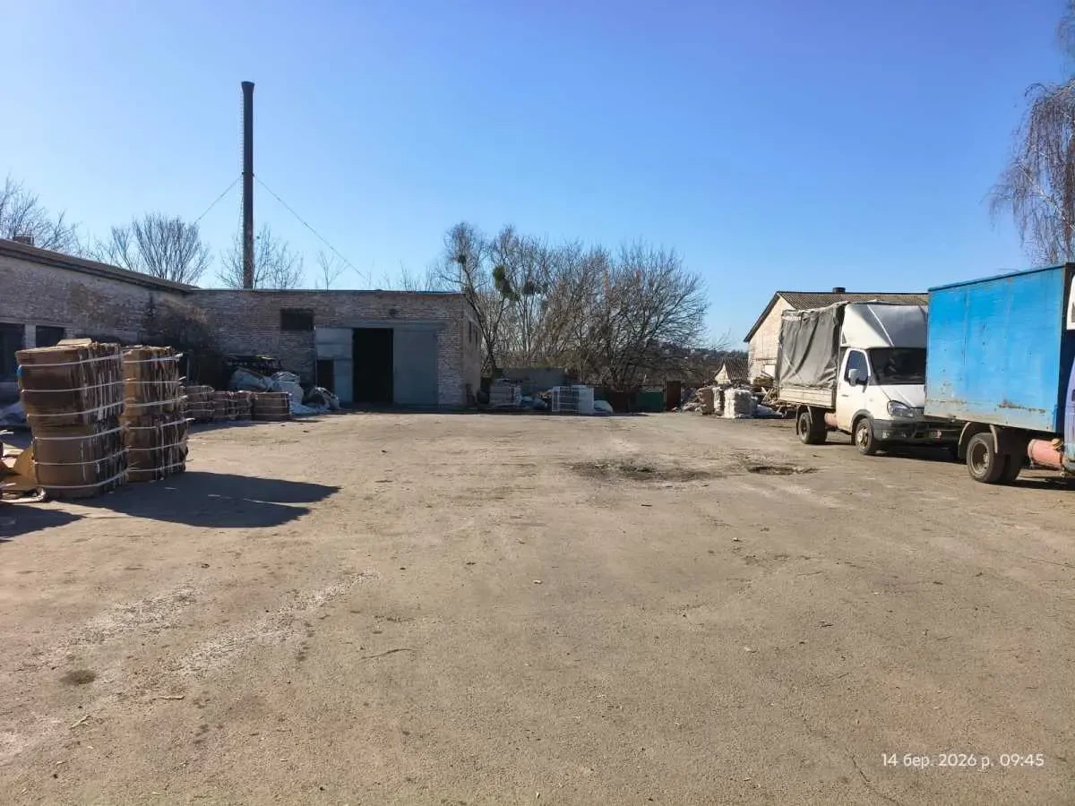 приміщення, будівлі Канівський, Канів, Федоренка 25 5