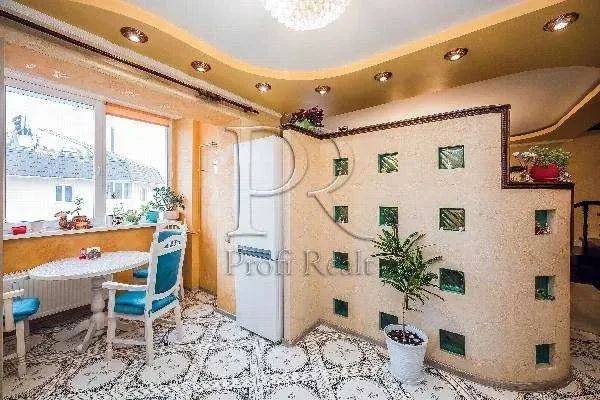 3-к квартира Бучанський, Софіївська Борщагівка, Івана Франка вулиця 5 8