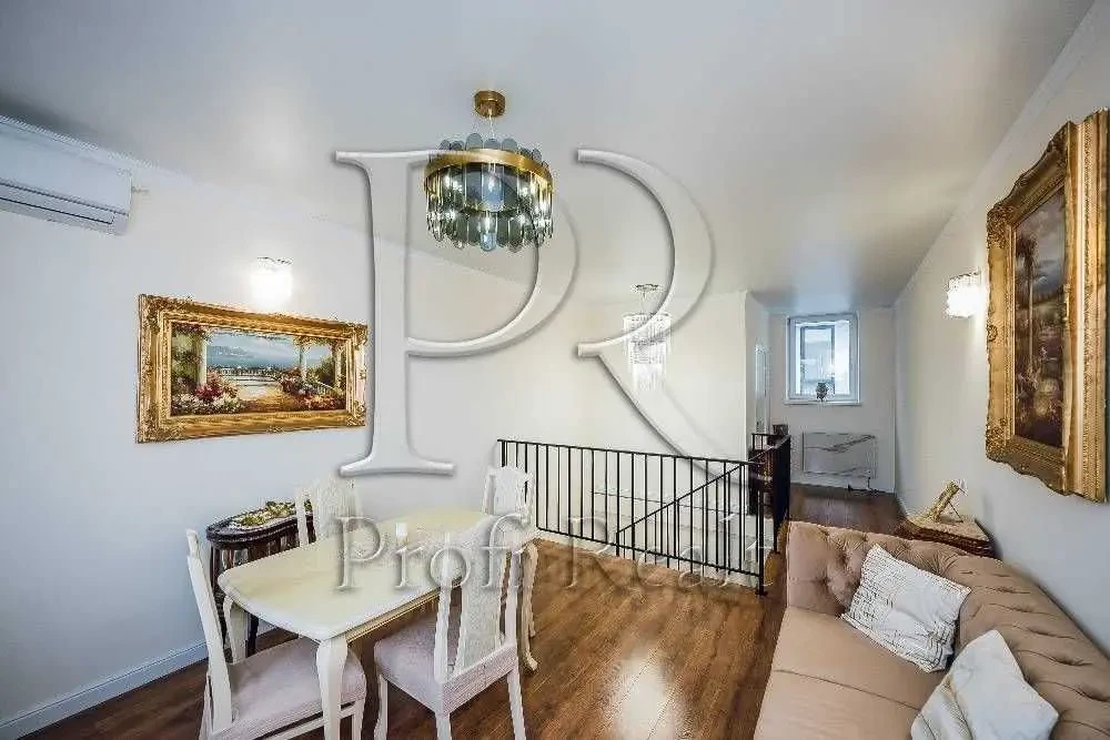 3-к таунхаус Київ, Деснянський, Мелетія Смотрицького 13