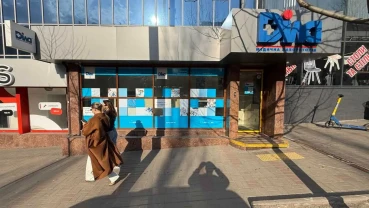 торгові площі Київ, Печерський, Лесі Українки 3