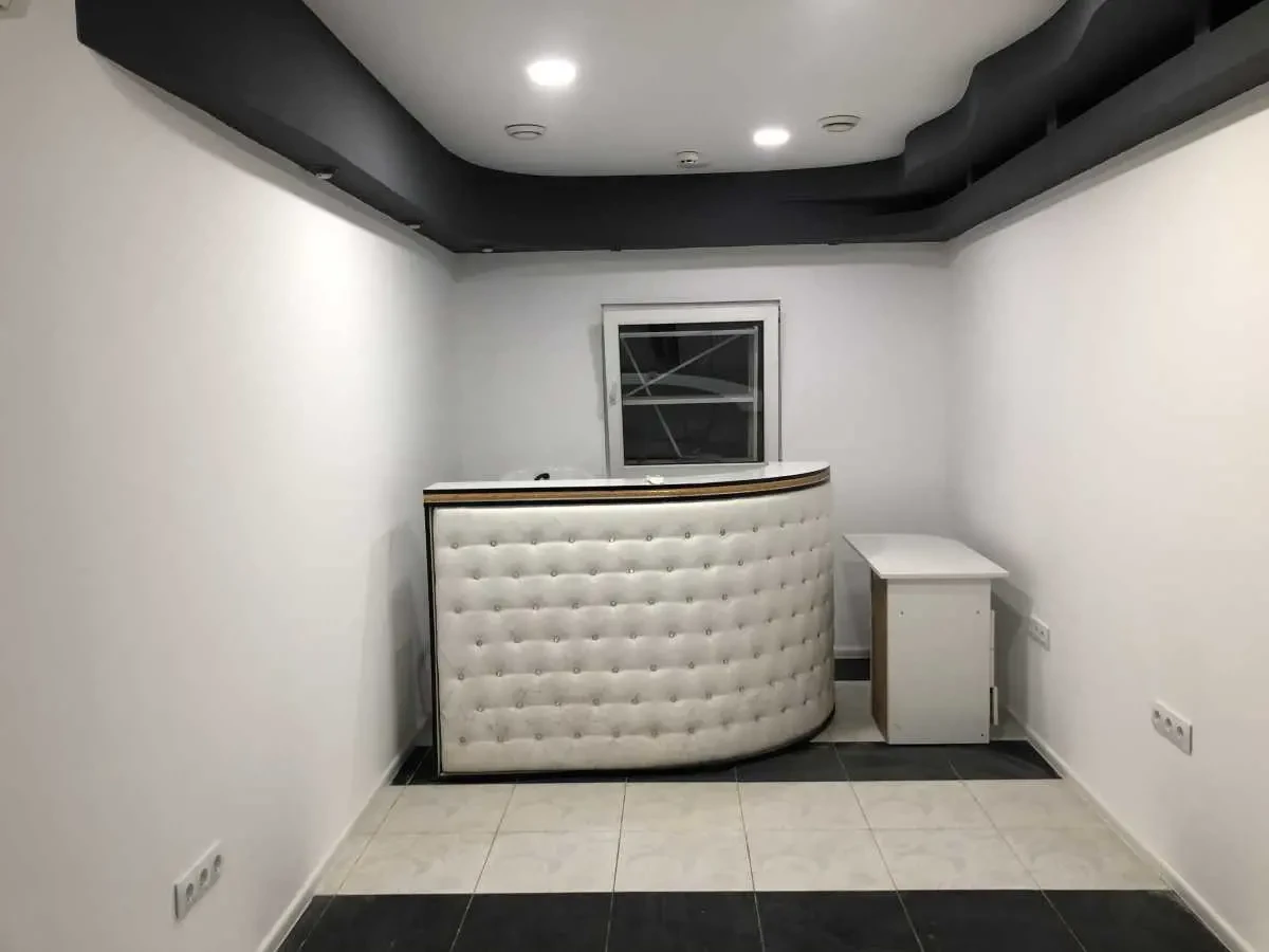 об’єкт сфери послуг Київ, Шевченківський, Стрілецька 4 3