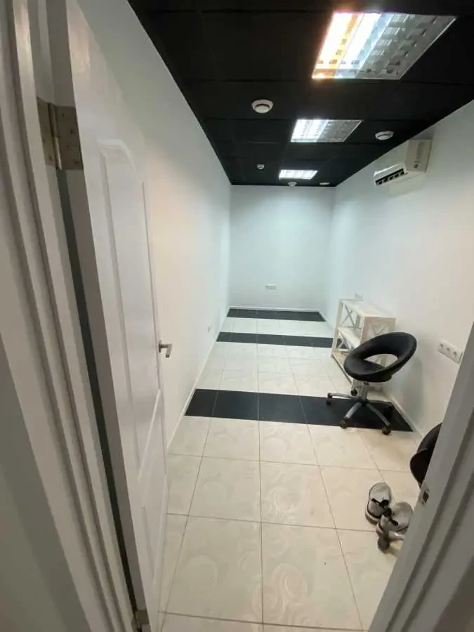 об’єкт сфери послуг Київ, Шевченківський, Стрілецька 4 9