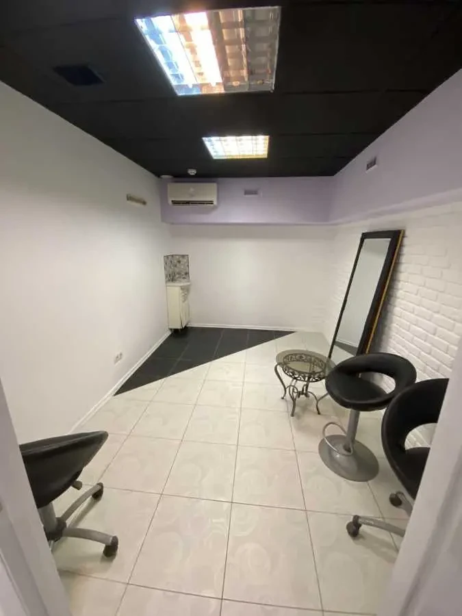 об’єкт сфери послуг Київ, Шевченківський, Стрілецька 4 8