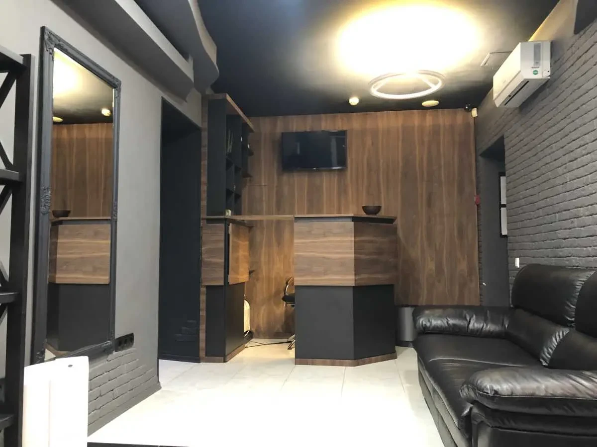 об’єкт сфери послуг Київ, Шевченківський, Стрілецька 4 6