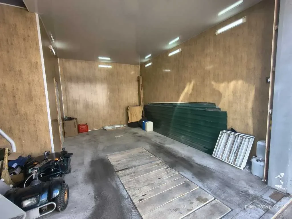 окремий гараж Київ, Деснянський, Миколи Закревського 93 4