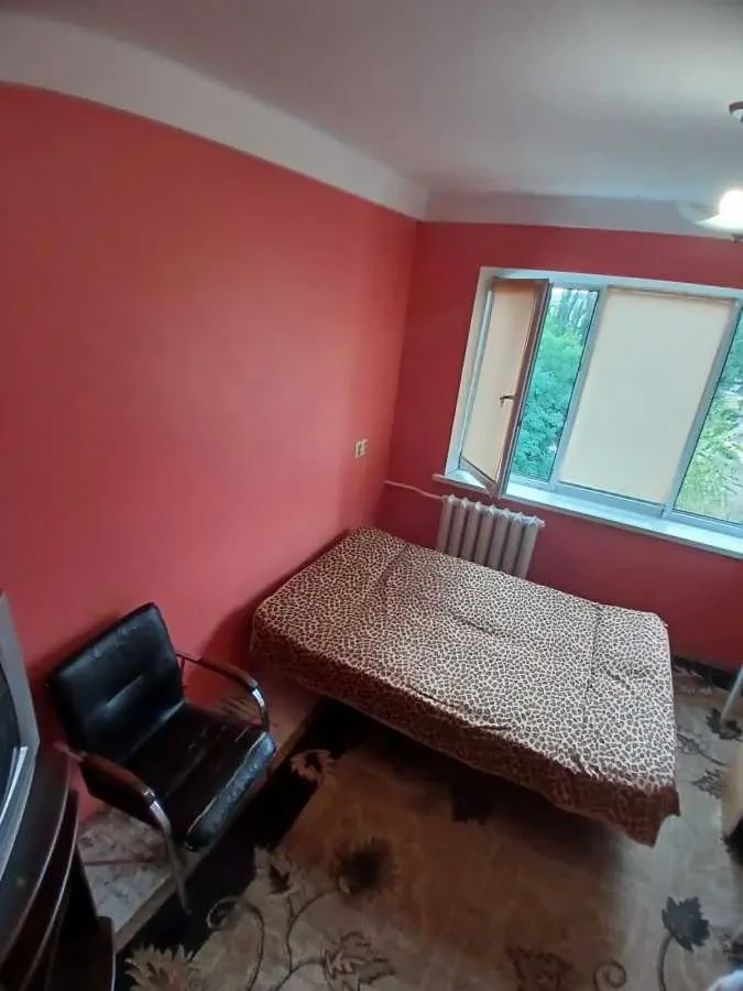 кімната Київ, Дніпровський, Юності 9 3