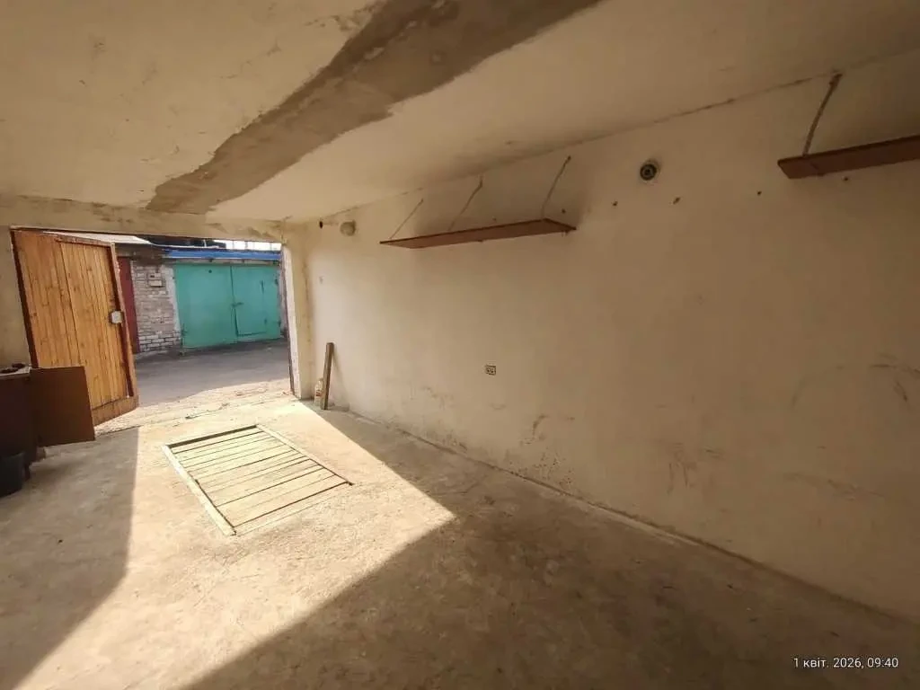 окремий гараж Київ, Деснянський, Крайня 17 4