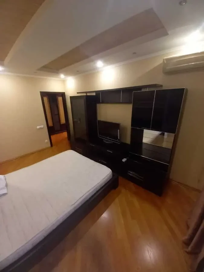 2-к квартира Київ, Дніпровський, Верховної Ради 14б 9