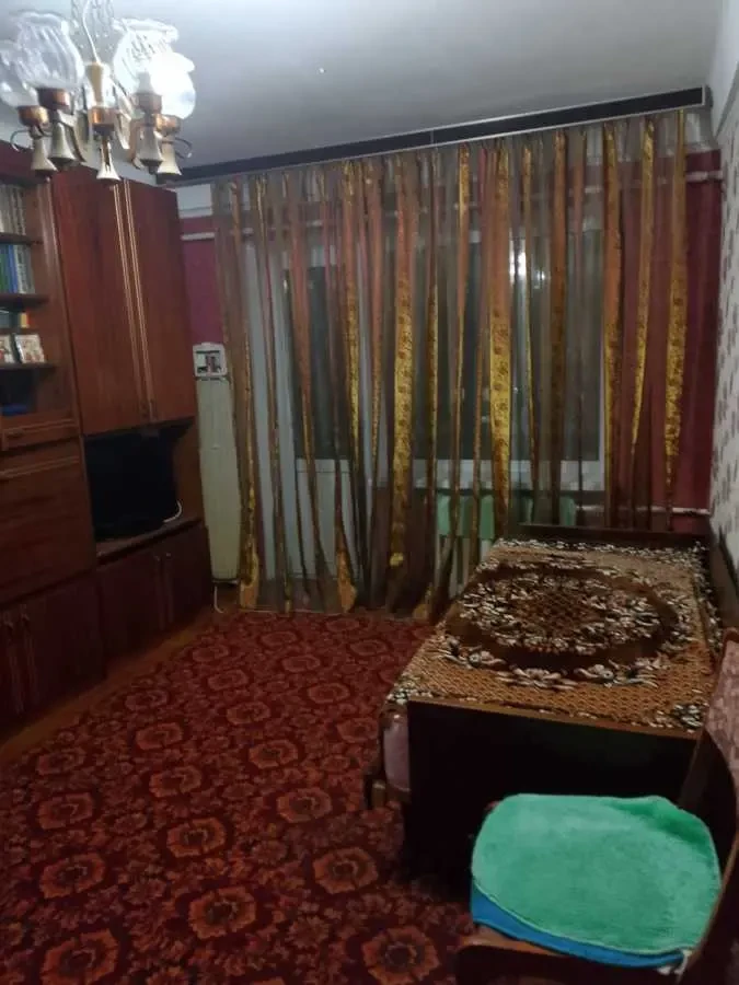 кімната Київ, Дніпровський, Верховної Ради 14