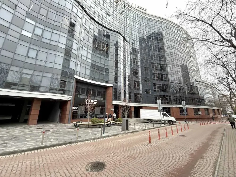 офісна будівля Київ, Печерський, Євгена Коновальця 36Д 13